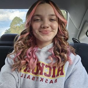 Meet your Posher, Cerrona